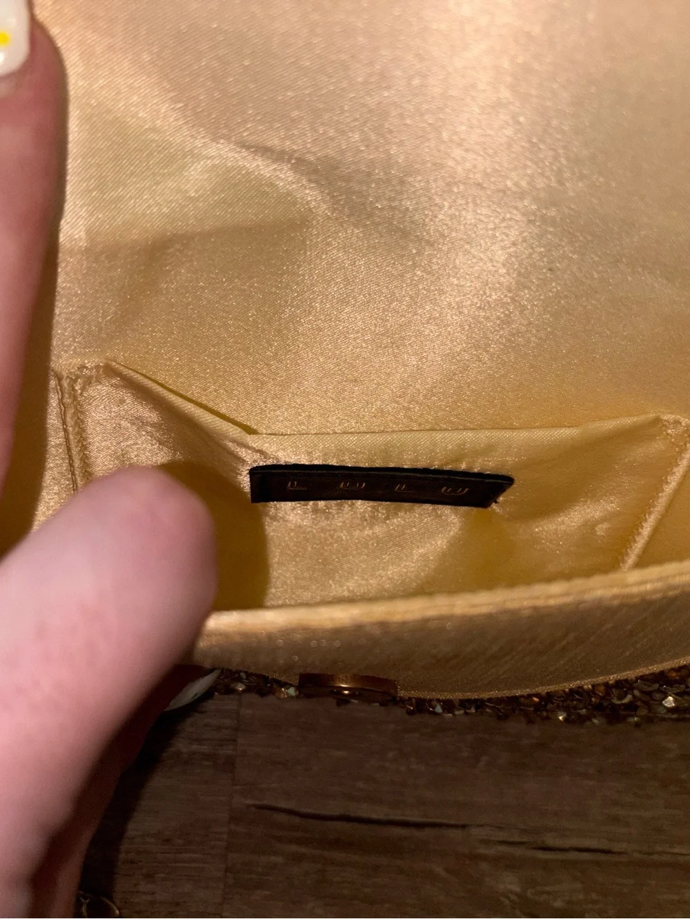 N/A elegant gold